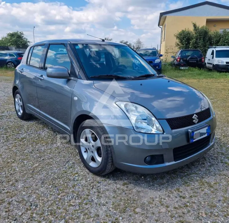 2005 Suzuki SWIFT