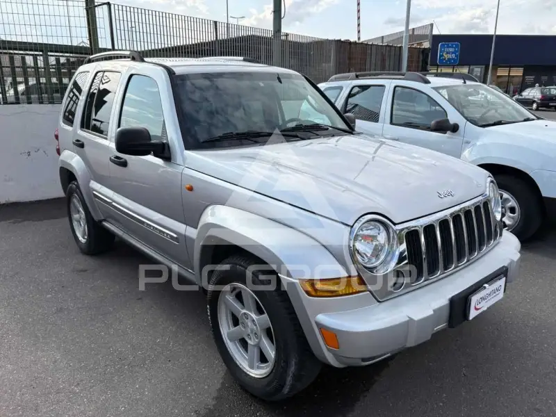 2005 Jeep CHEROKEE