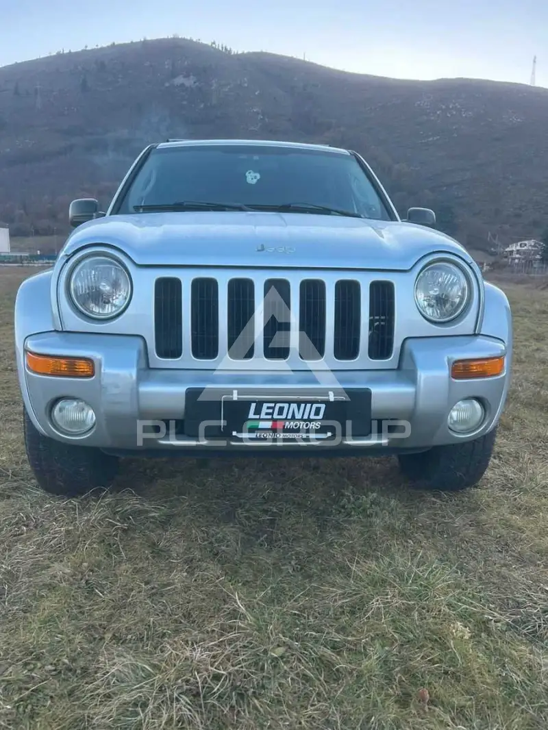 2005 Jeep CHEROKEE