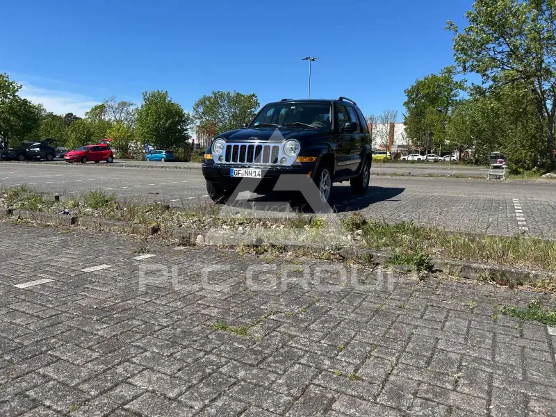 2005 Jeep CHEROKEE