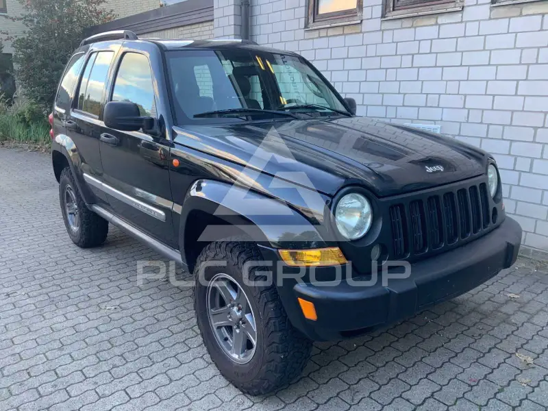2005 Jeep CHEROKEE