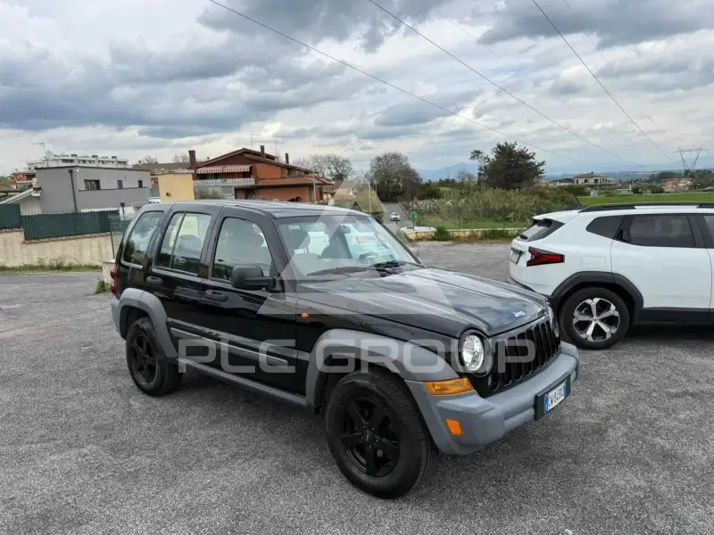 2005 Jeep CHEROKEE