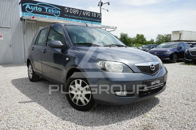 2005 Mazda 2