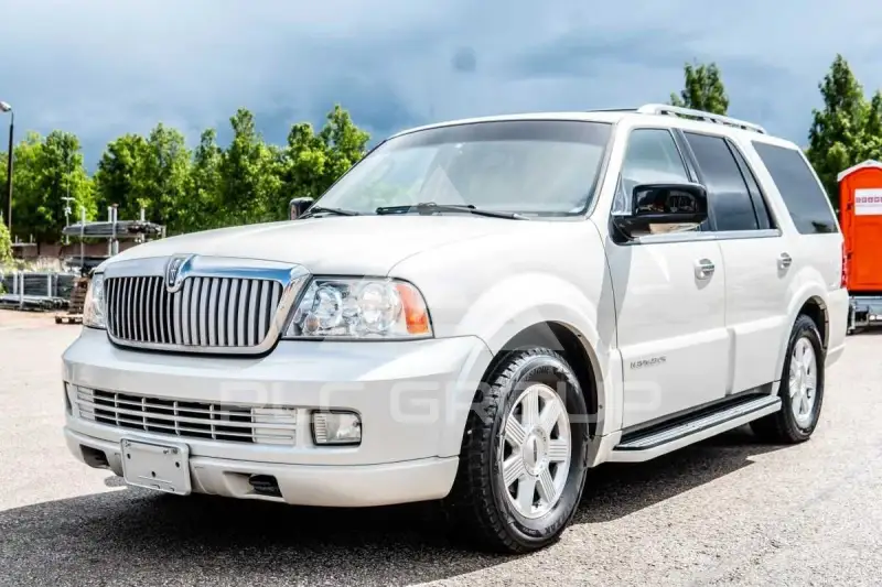 2005 Lincoln NAVIGATOR