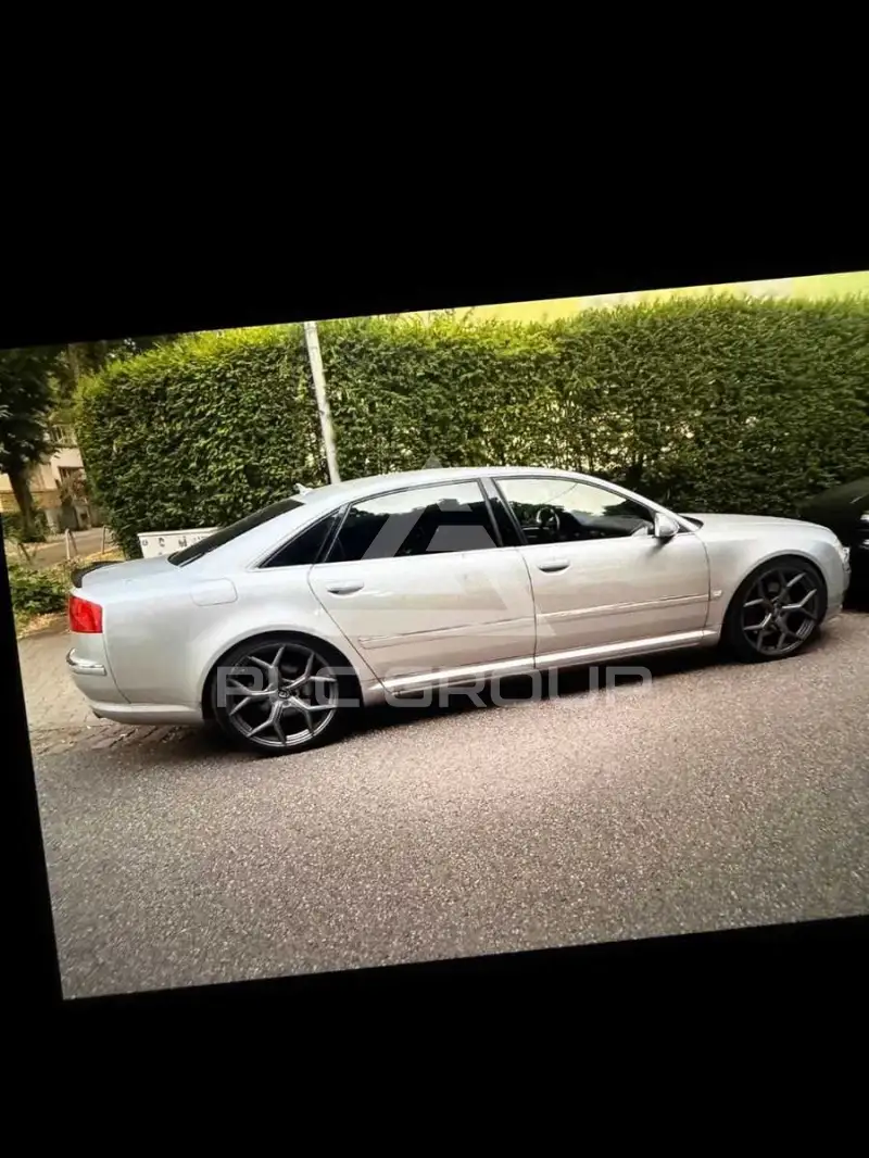 2005 Audi A8