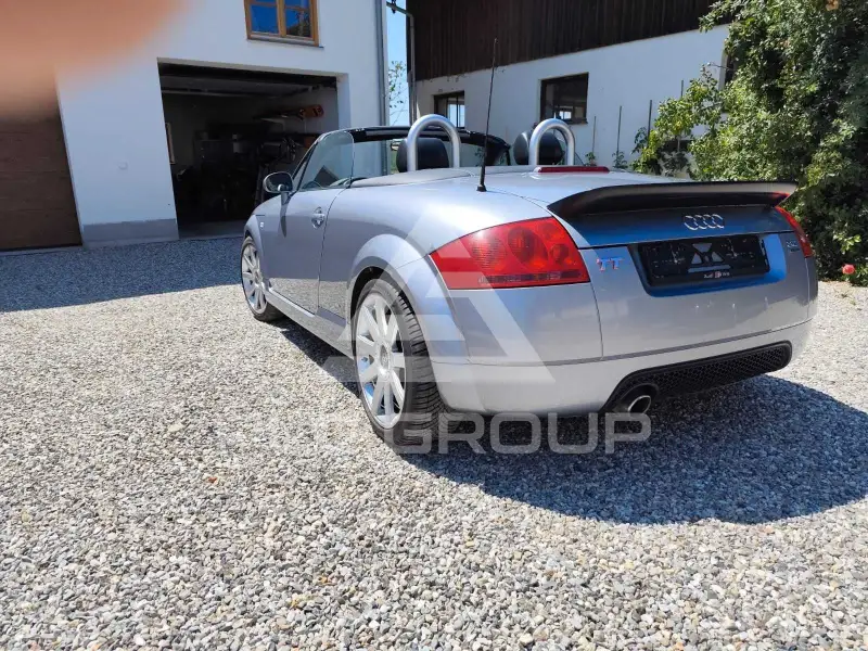 2005 Audi TT
