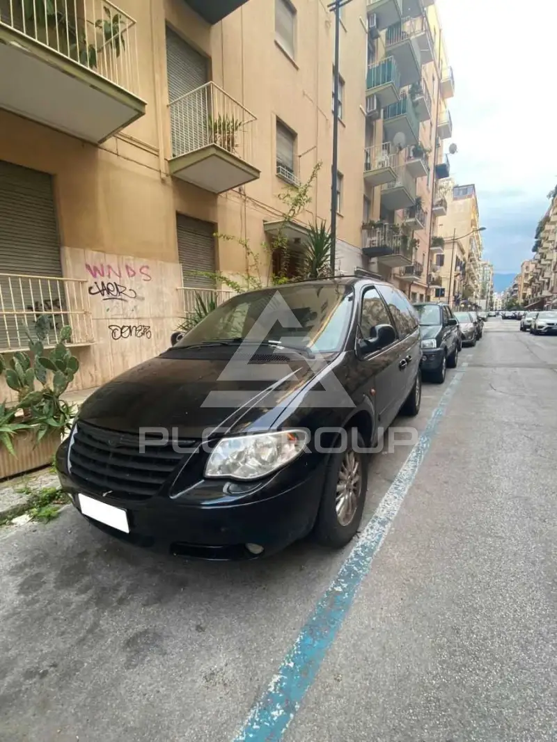 2005 Chrysler Grand Voyager