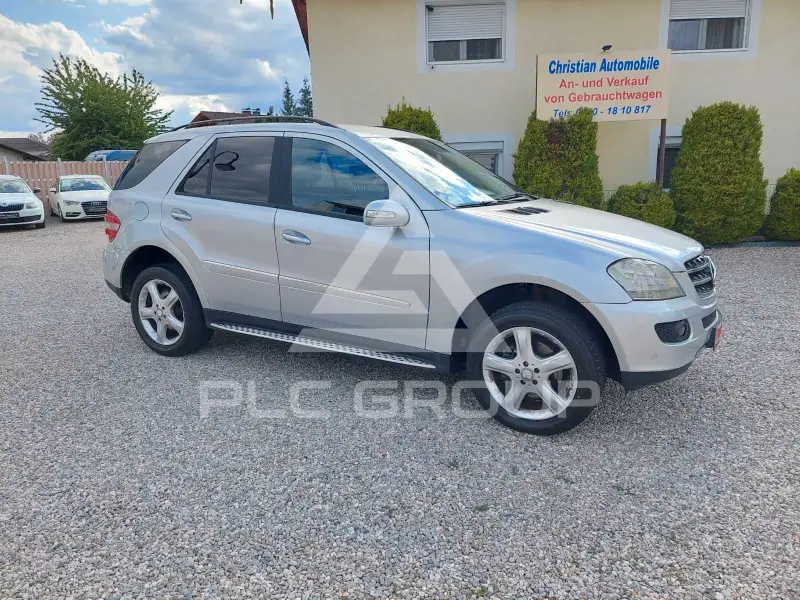 2005 Mercedes Benz ML 320