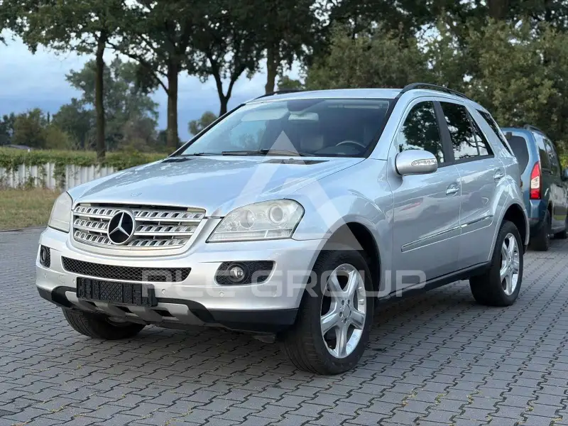 2005 Mercedes Benz ML 320