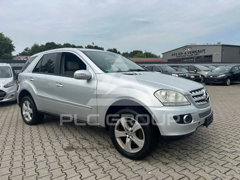 2005 Mercedes Benz ML 320
