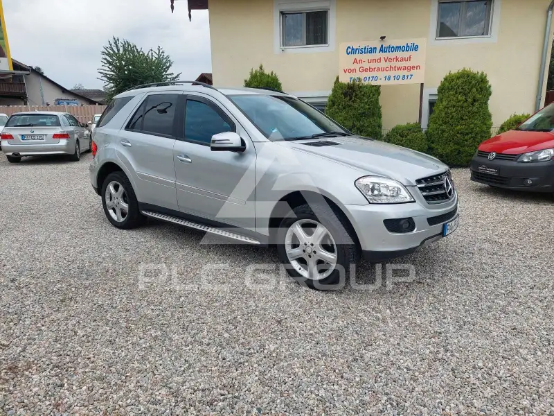 2005 Mercedes Benz ML 320