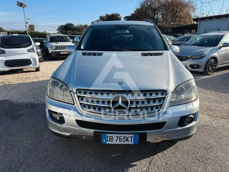 2005 Mercedes Benz ML 320
