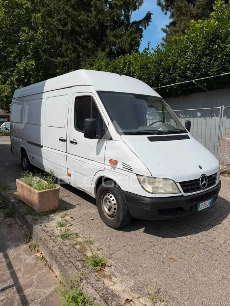 2005 Mercedes Benz Sprinter