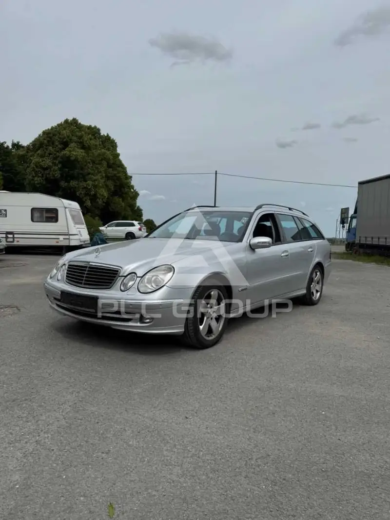 2005 Mercedes Benz E 320