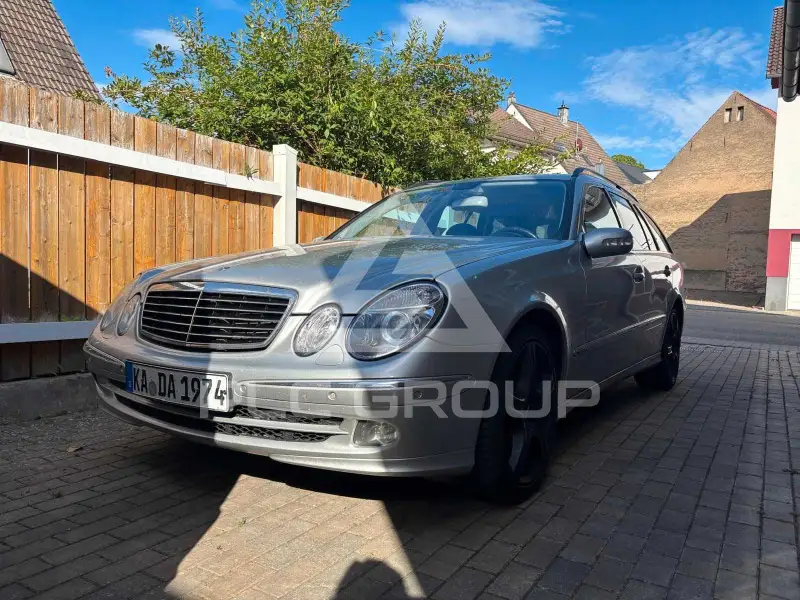 2005 Mercedes Benz E 320