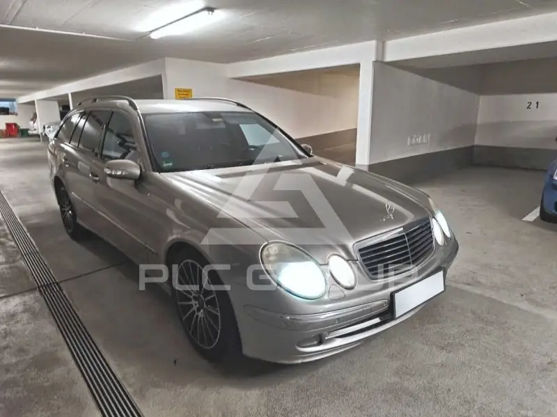 2005 Mercedes Benz E 320