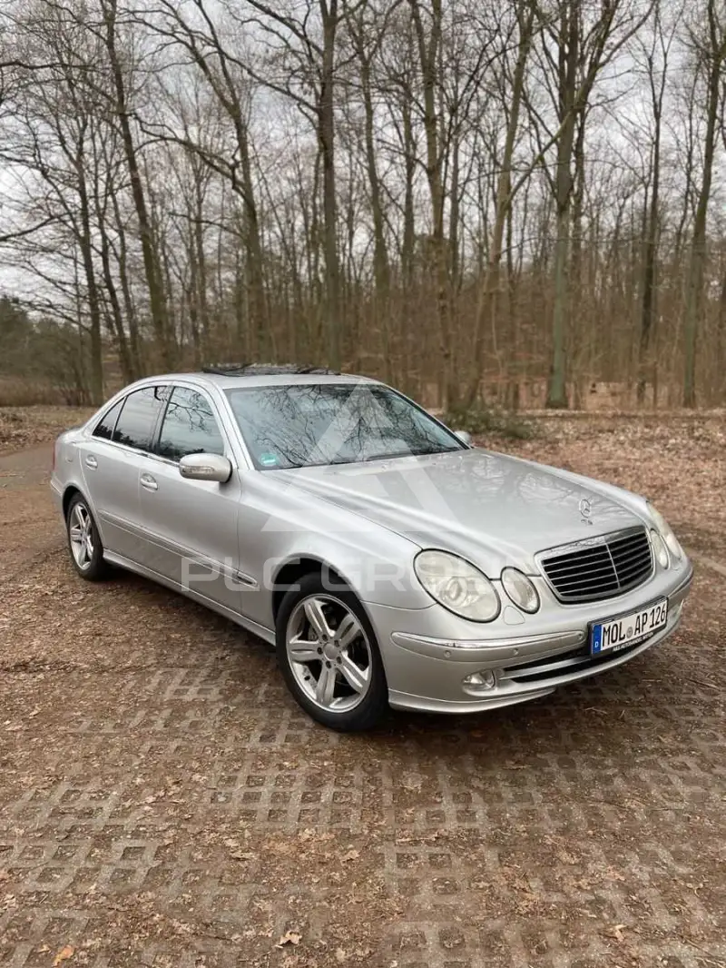 2005 Mercedes Benz E 320