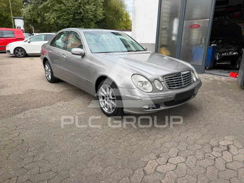 2005 Mercedes Benz E 320
