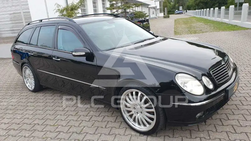 2005 Mercedes Benz E 320