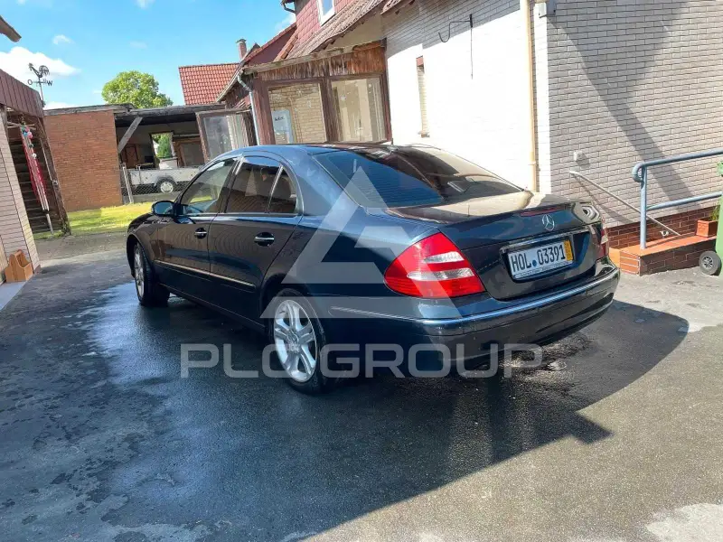 2005 Mercedes Benz E 320