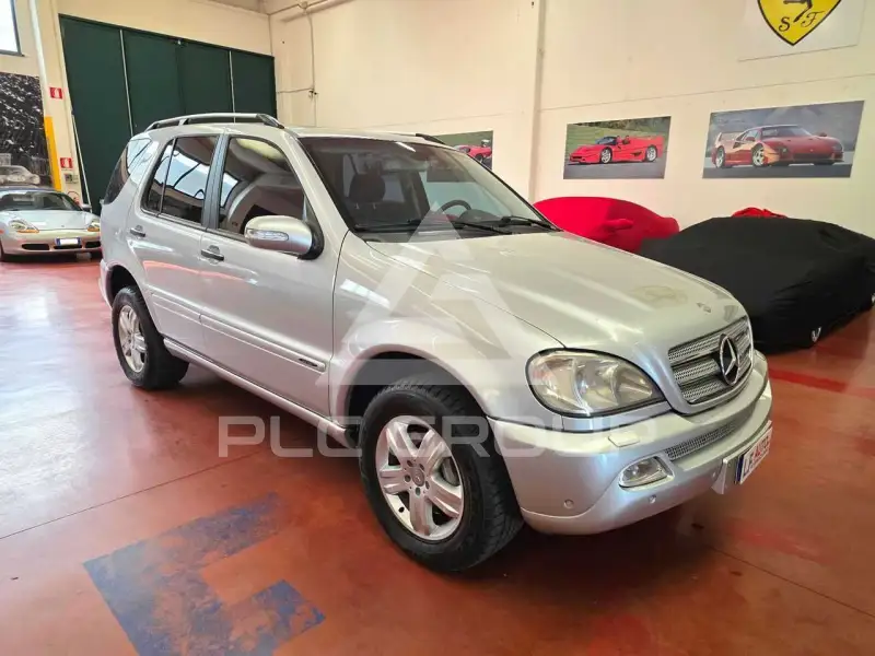 2005 Mercedes Benz ML 400