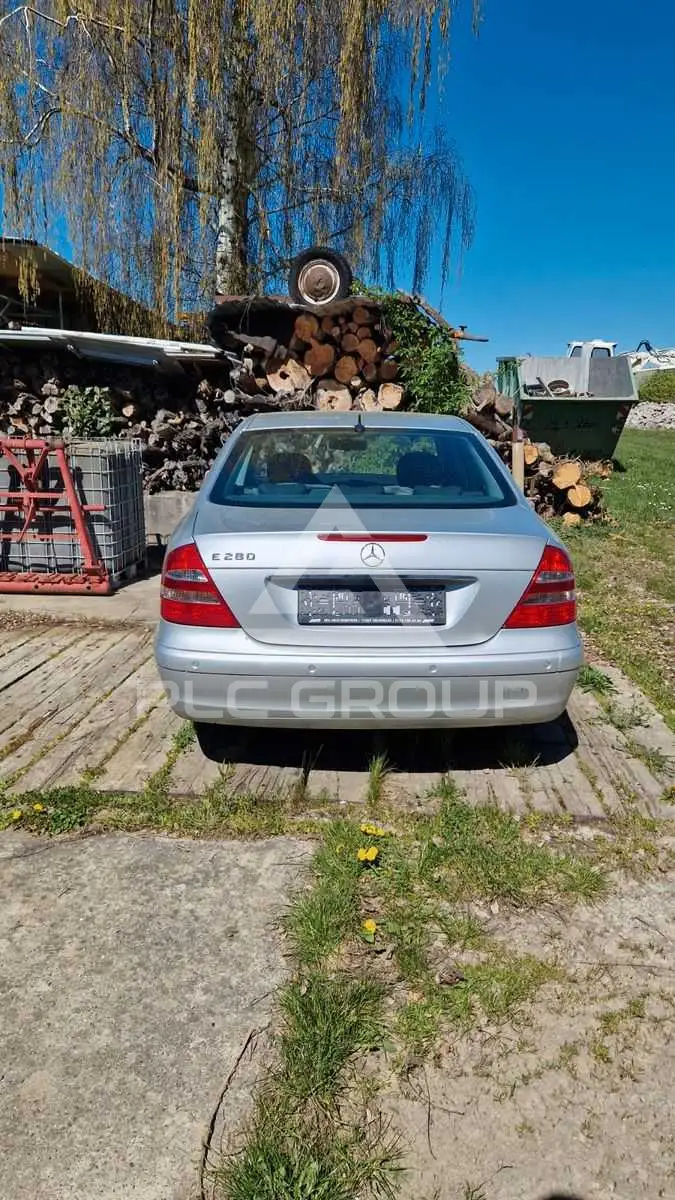 2005 Mercedes Benz E 280