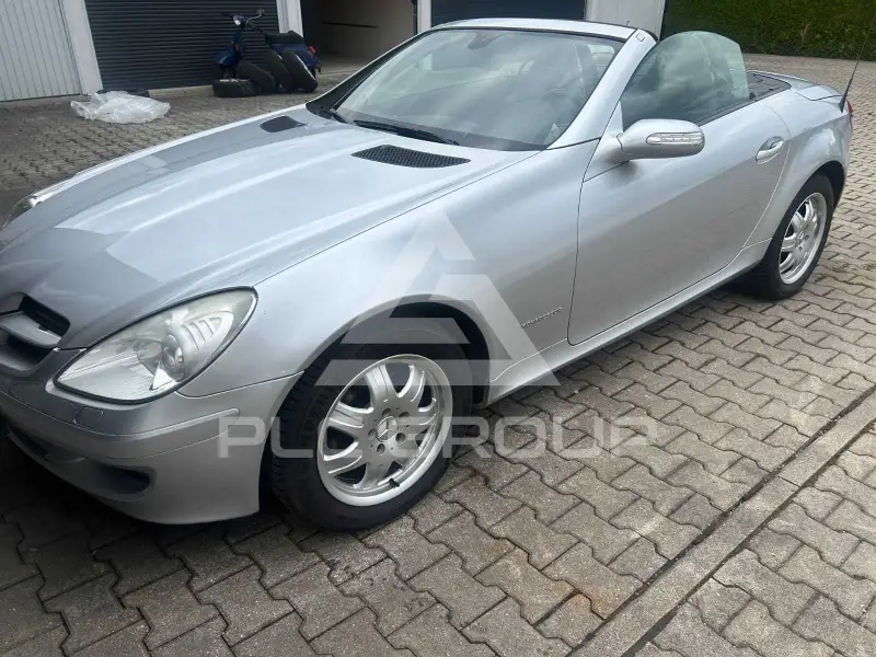 2005 Mercedes Benz SLK 200
