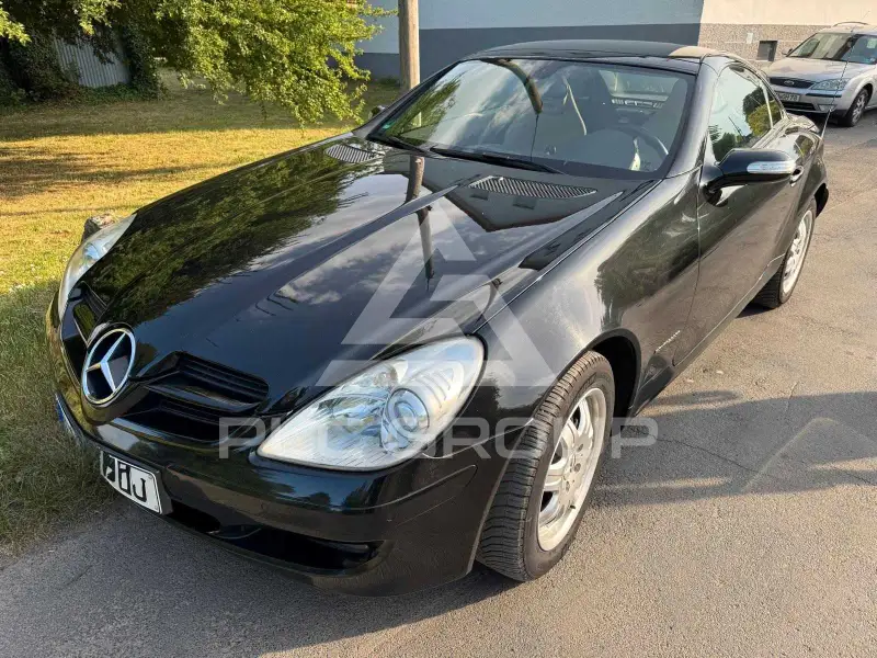 2005 Mercedes Benz SLK 200