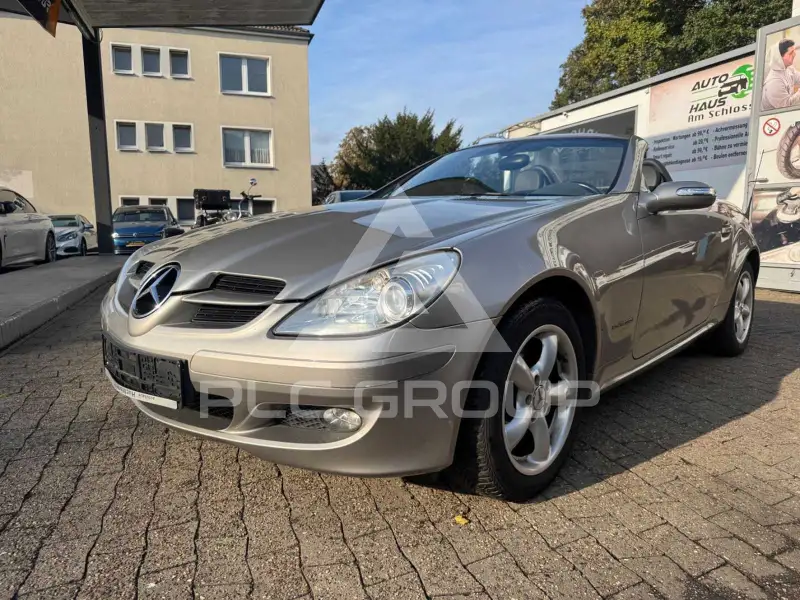 2005 Mercedes Benz SLK 200