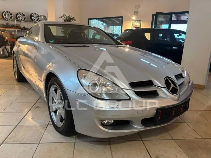 2005 Mercedes Benz SLK 200