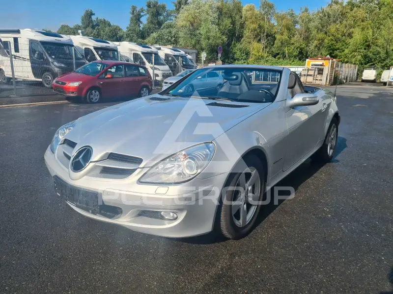 2005 Mercedes Benz SLK 200