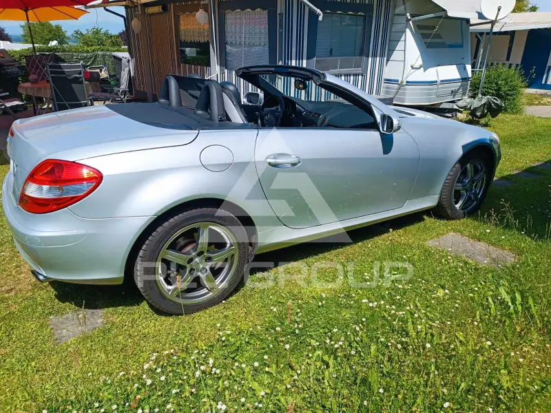 2005 Mercedes Benz SLK 200