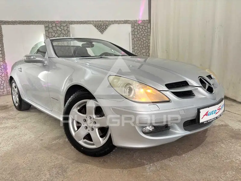 2005 Mercedes Benz SLK 200