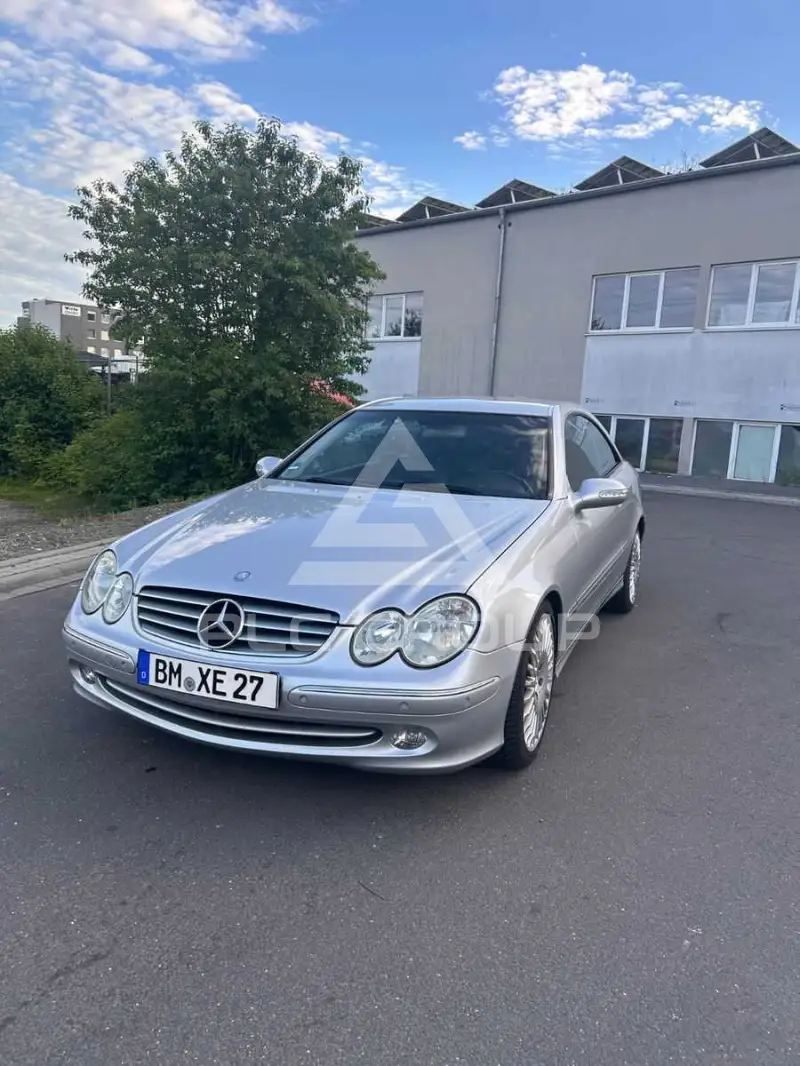 2005 Mercedes Benz CLK 200