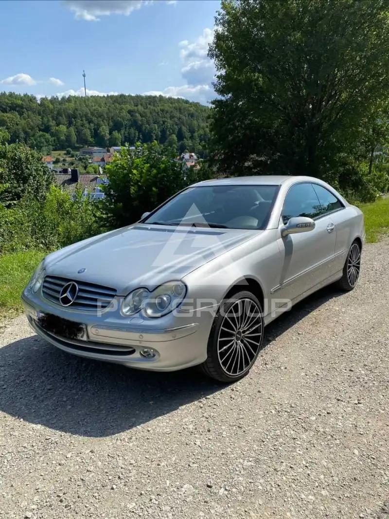 2005 Mercedes Benz CLK 200