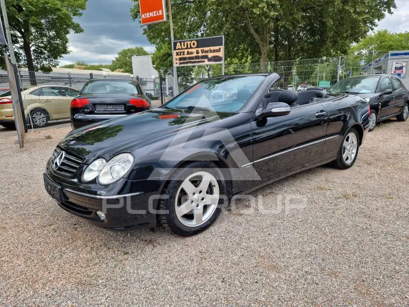 2005 Mercedes Benz CLK 200