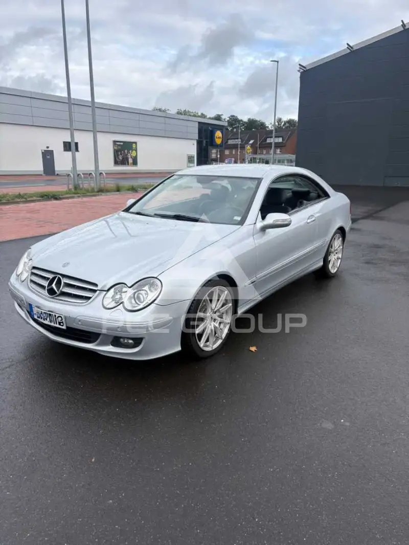 2005 Mercedes Benz CLK 200