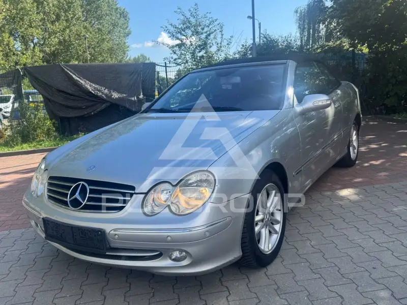 2005 Mercedes Benz CLK 200