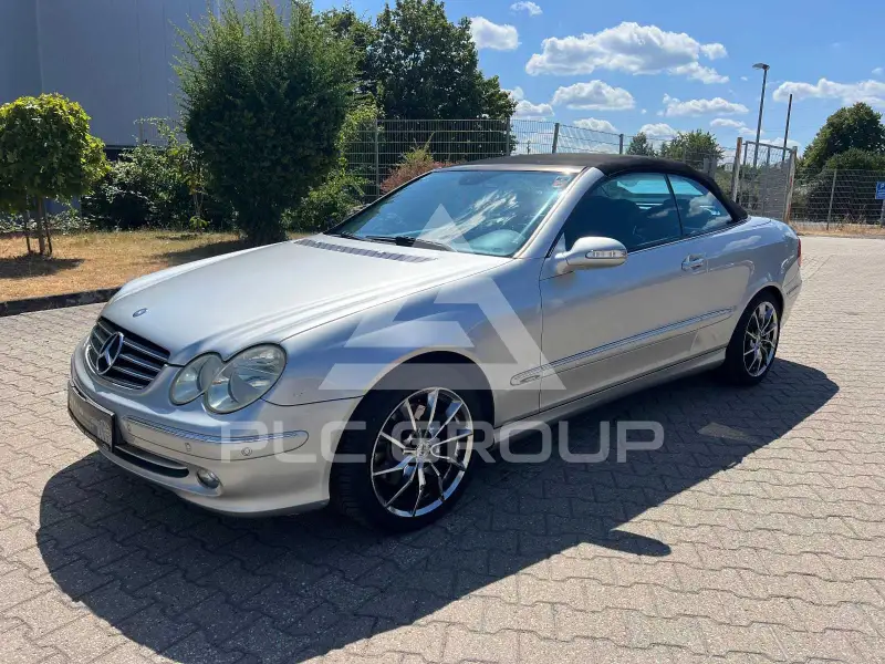 2005 Mercedes Benz CLK 200