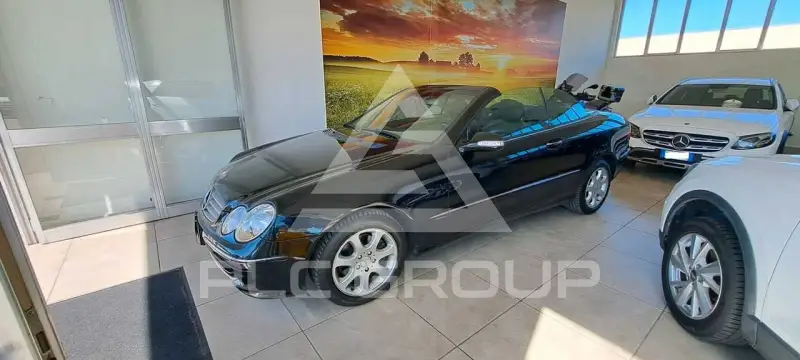 2005 Mercedes Benz CLK 200