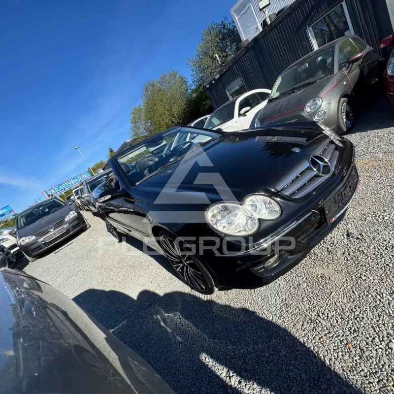 2005 Mercedes Benz CLK 200