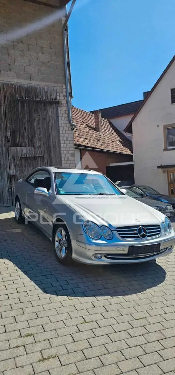 2005 Mercedes Benz CLK 200