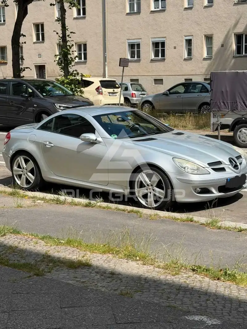 2005 Mercedes Benz SLK 320