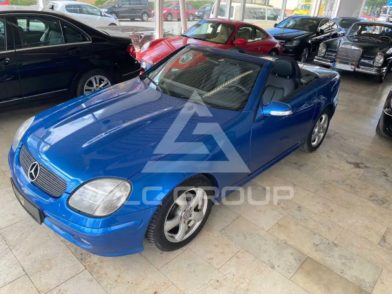 2005 Mercedes Benz SLK 320