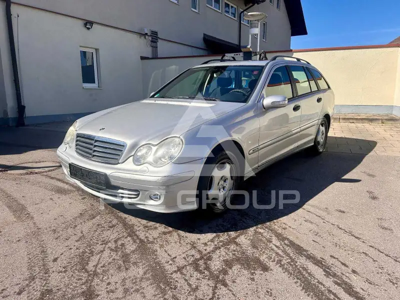 2005 Mercedes Benz C 240