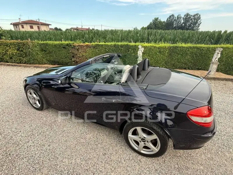 2005 Mercedes Benz SLK 280