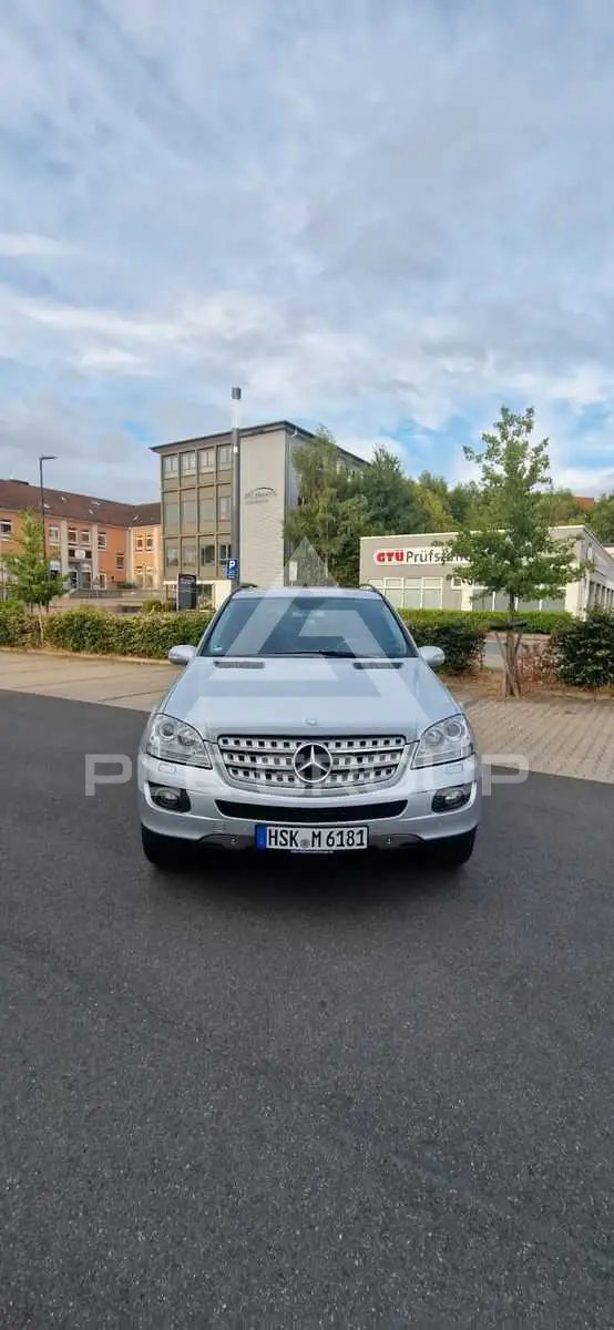 2005 Mercedes Benz ML 350