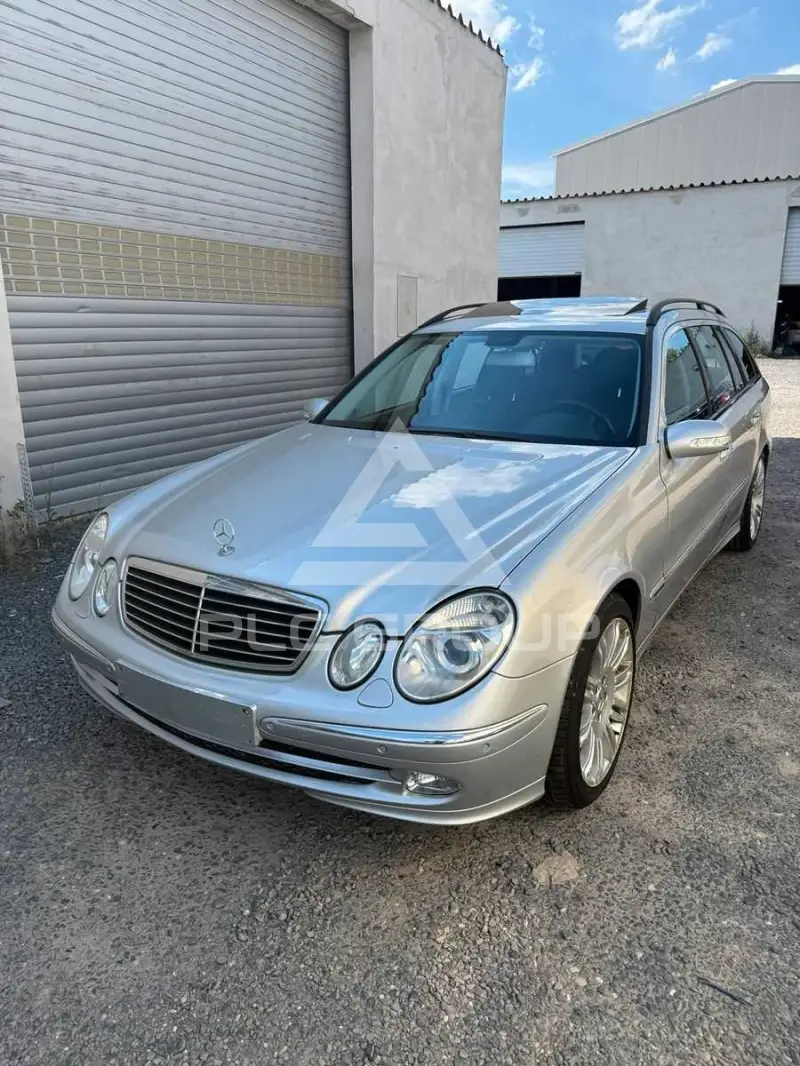 2005 Mercedes Benz E 500