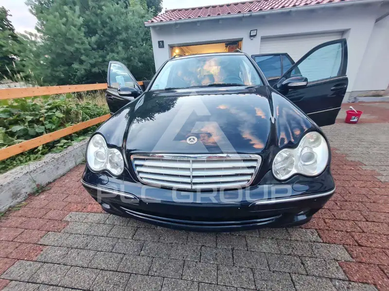 2005 Mercedes Benz 220