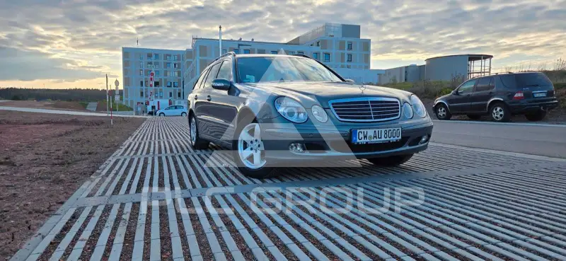 2005 Mercedes Benz 220